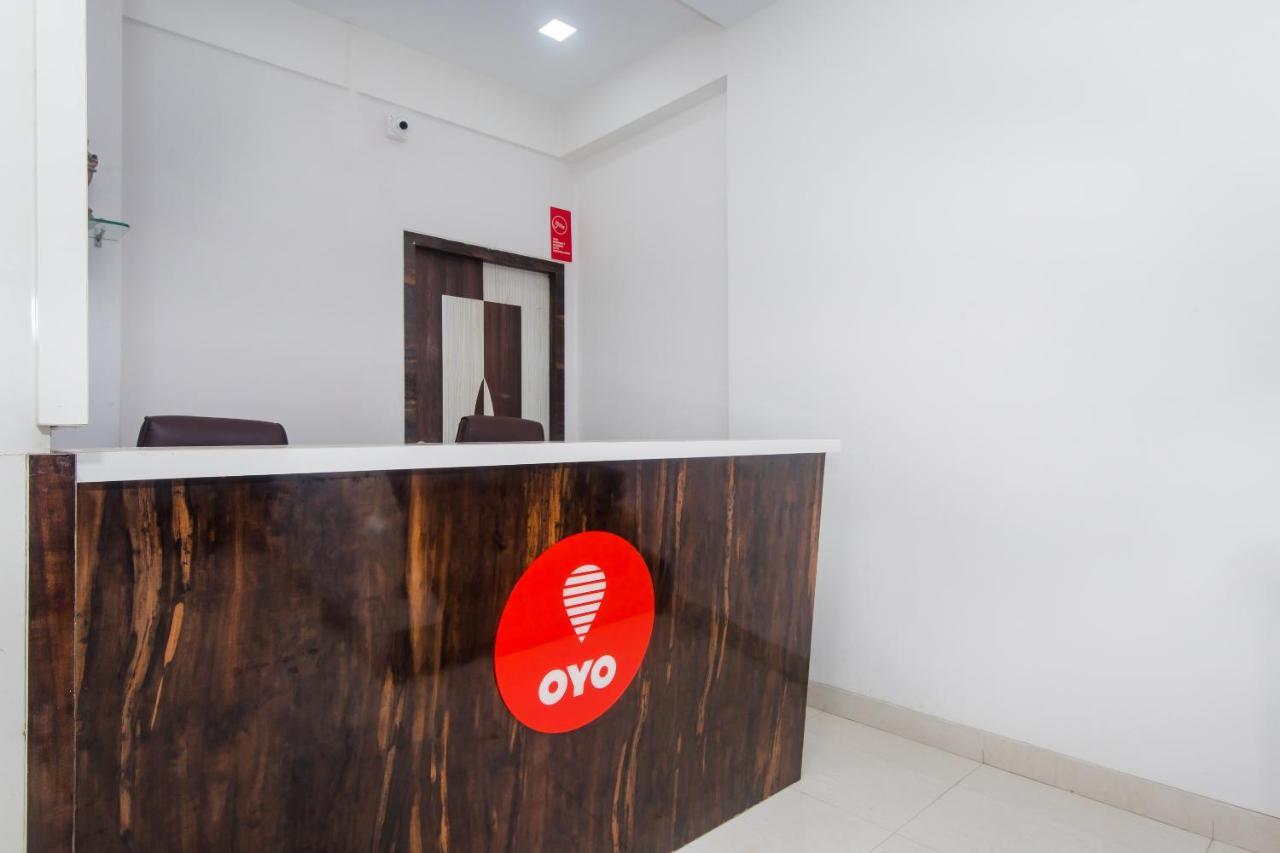 Oyo 13660 Cliff Hanger Bombaim Exterior foto